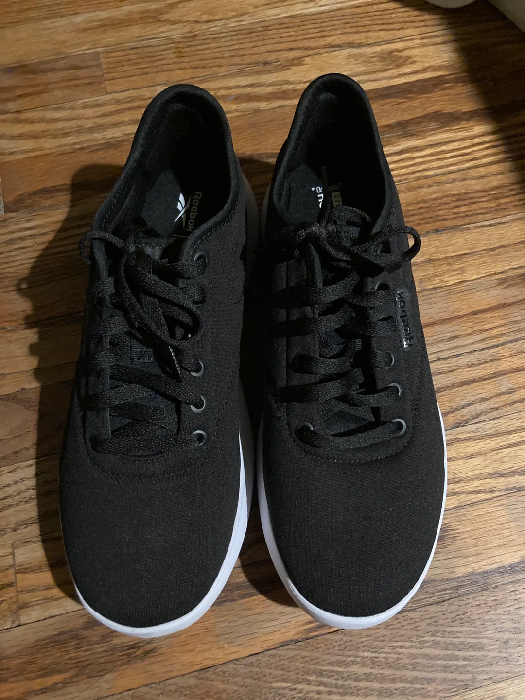 NEW Reebok Shoes - Size 8.5 thumbnail