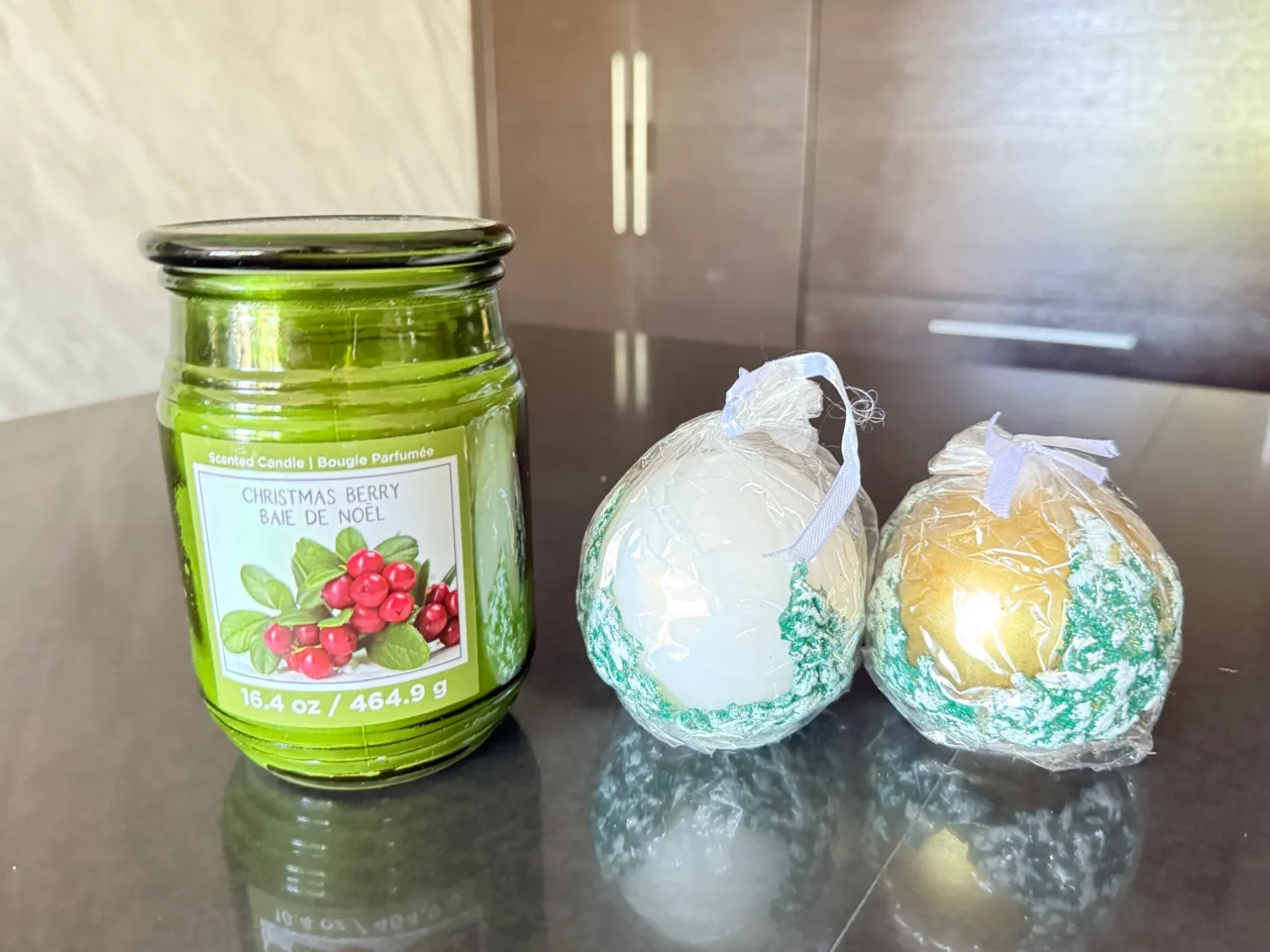 Yankee Candle Christmas Berry Scented Candle thumbnail