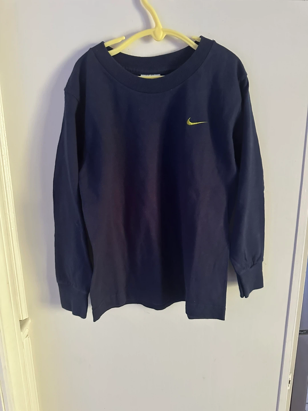 Nike Athletics Long Sleeve Shirt - Size L