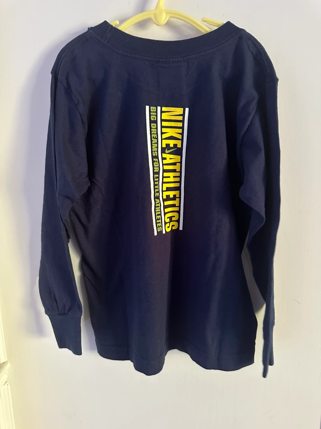 Nike Athletics Long Sleeve Shirt - Size L - photo 2