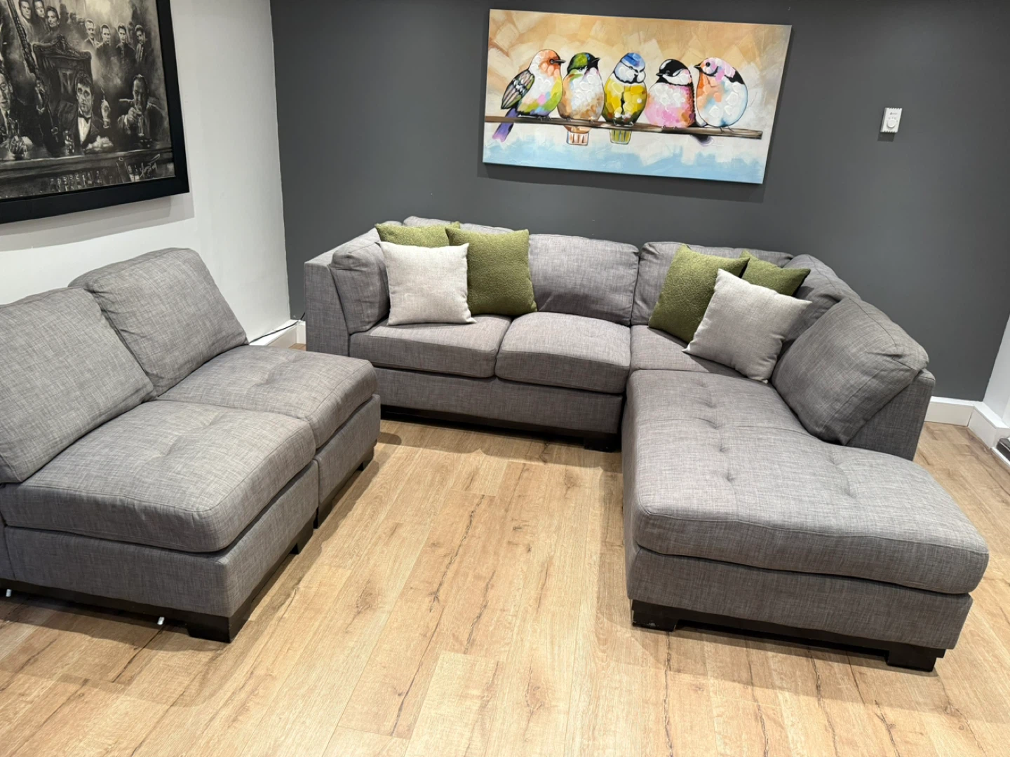 Excellent Condition, Brick Large Modular Sectional Sofa - photo 4