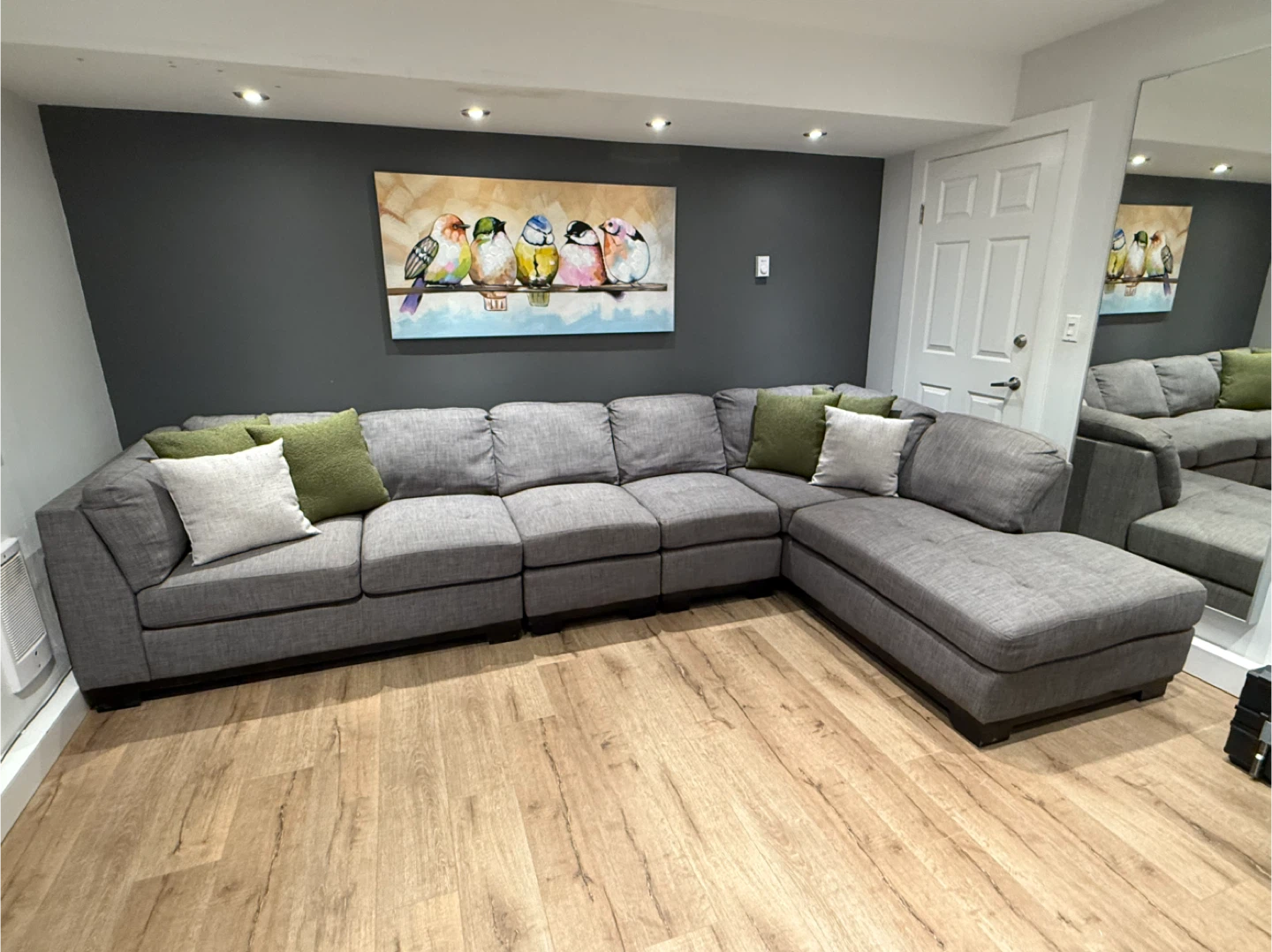 Excellent Condition, Brick Large Modular Sectional Sofa - photo 5
