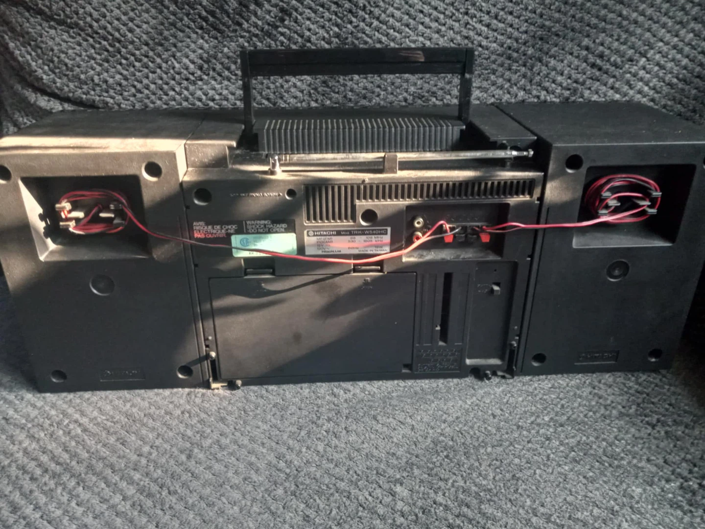 Hitachi TRK-W540HC Boombox Radio Cassette Recorder - photo 2