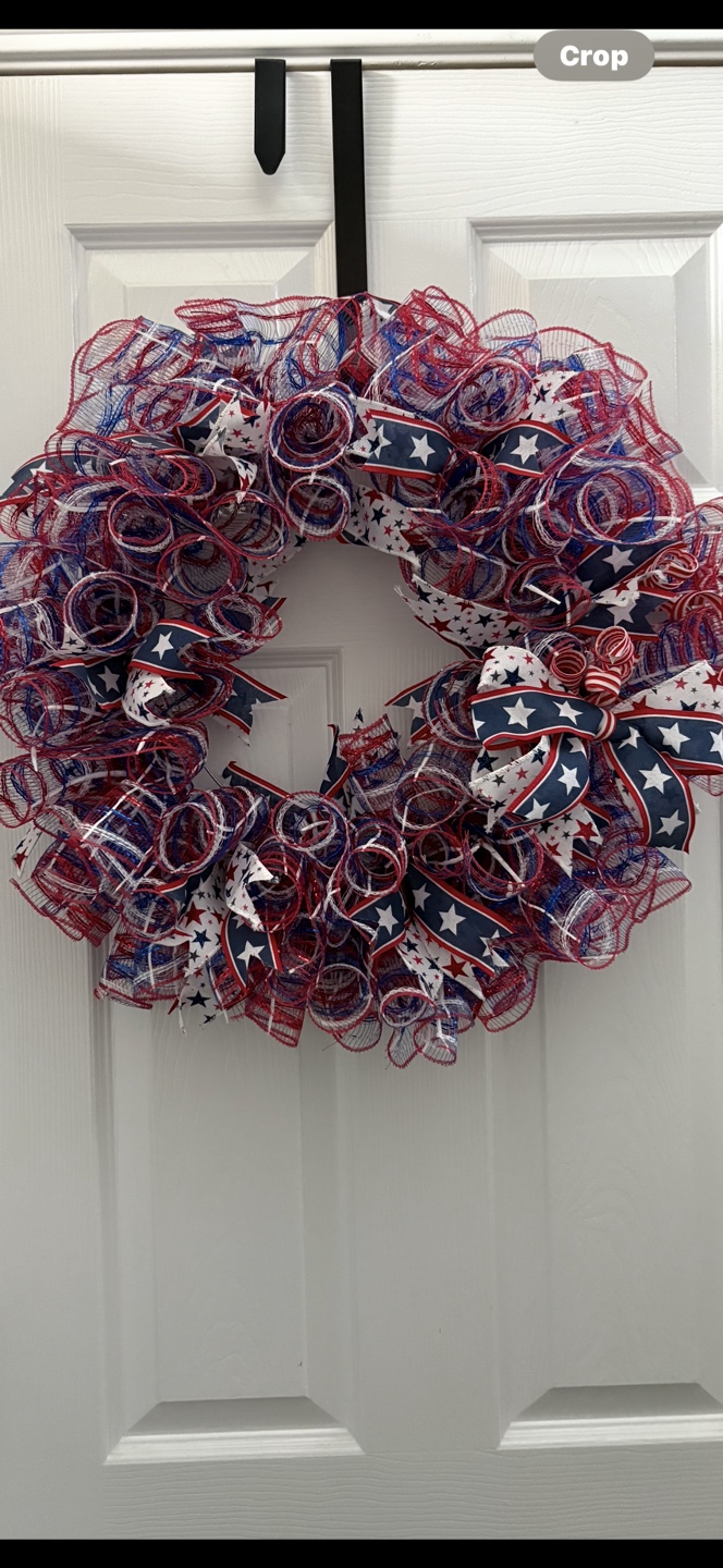 Holiday wreath