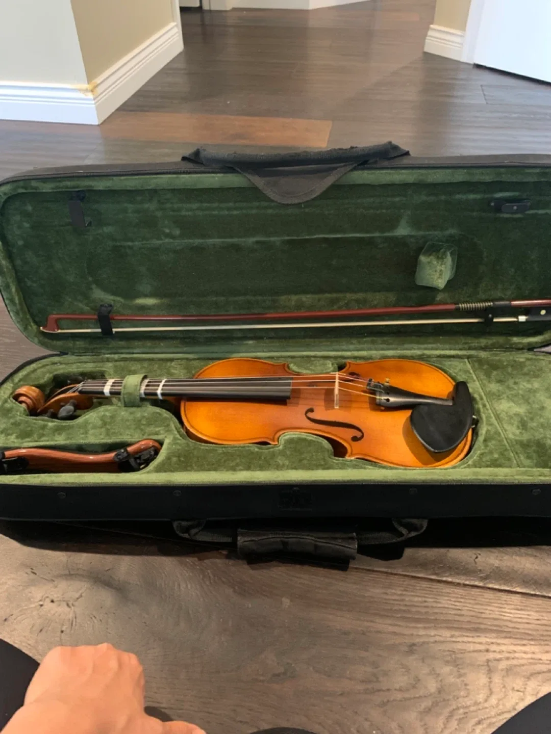 3/4 Shimro class Violin with Case and Bow image indicator(6)