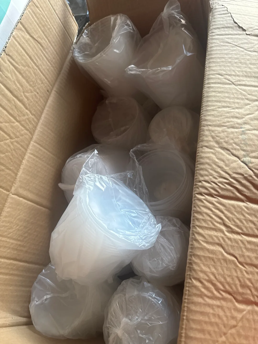 Plastic Food Containers - image indicator(2)