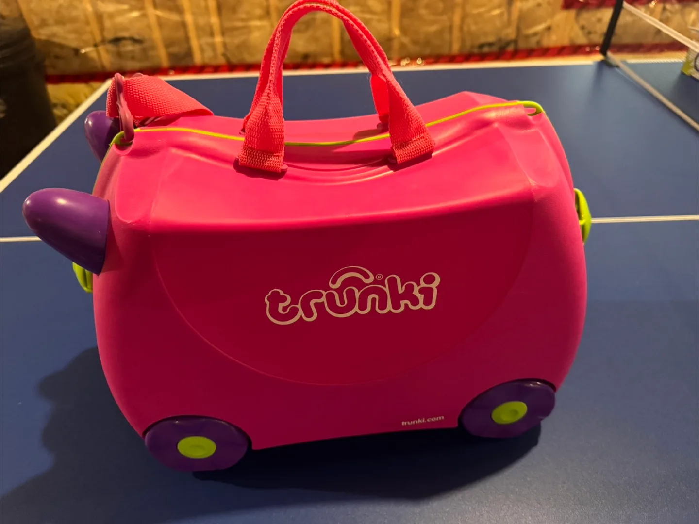 Trunki Ride-On Suitcase - Pink thumbnail