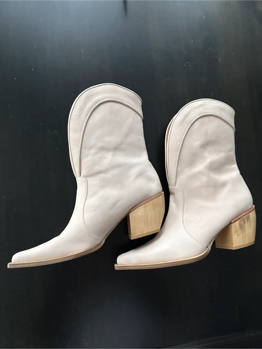 Light pink Cowboy Ankle Boots, Size 38. Brand new. - photo 2