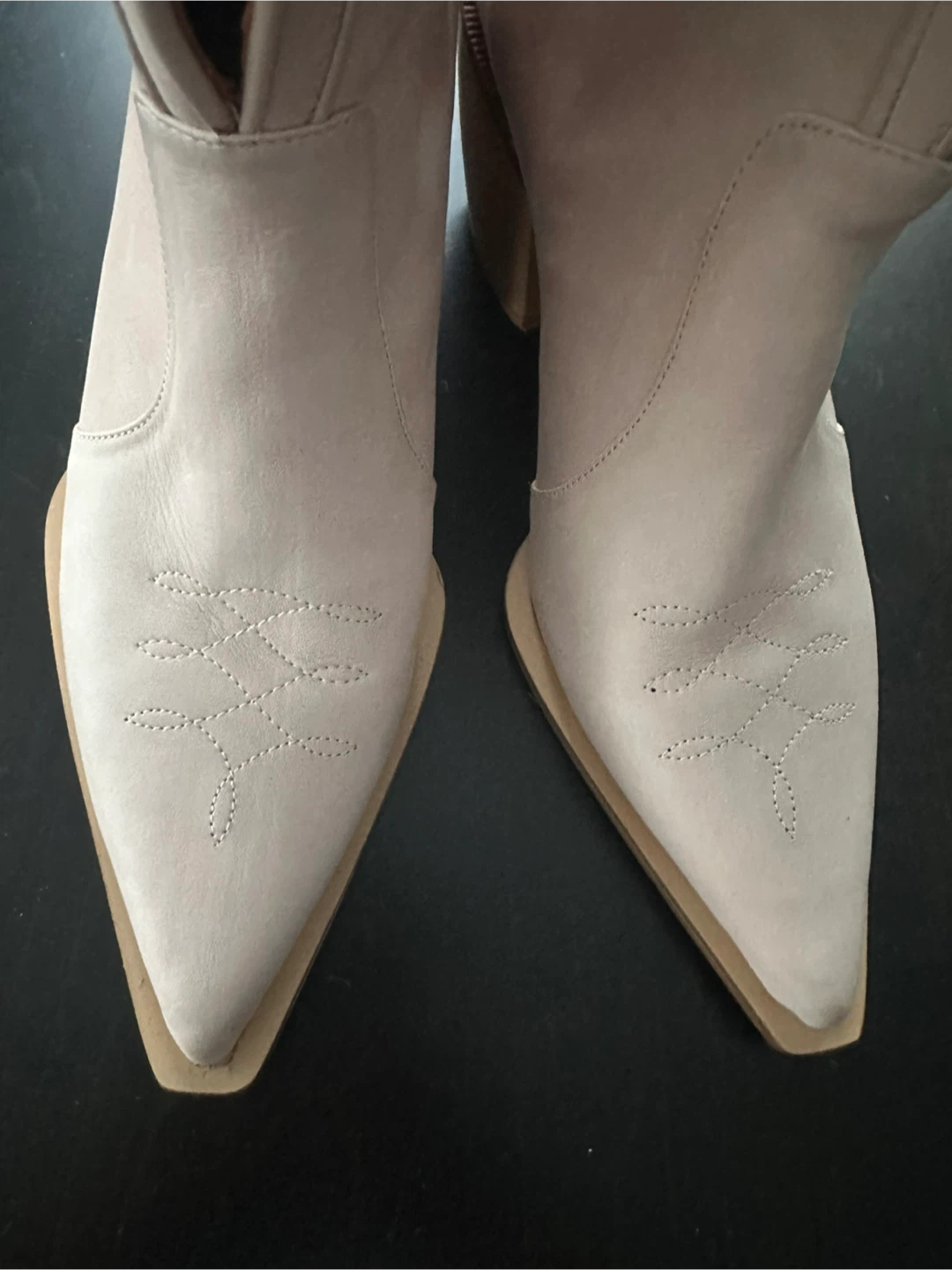 Light pink Cowboy Ankle Boots, Size 38. Brand new. - photo 3