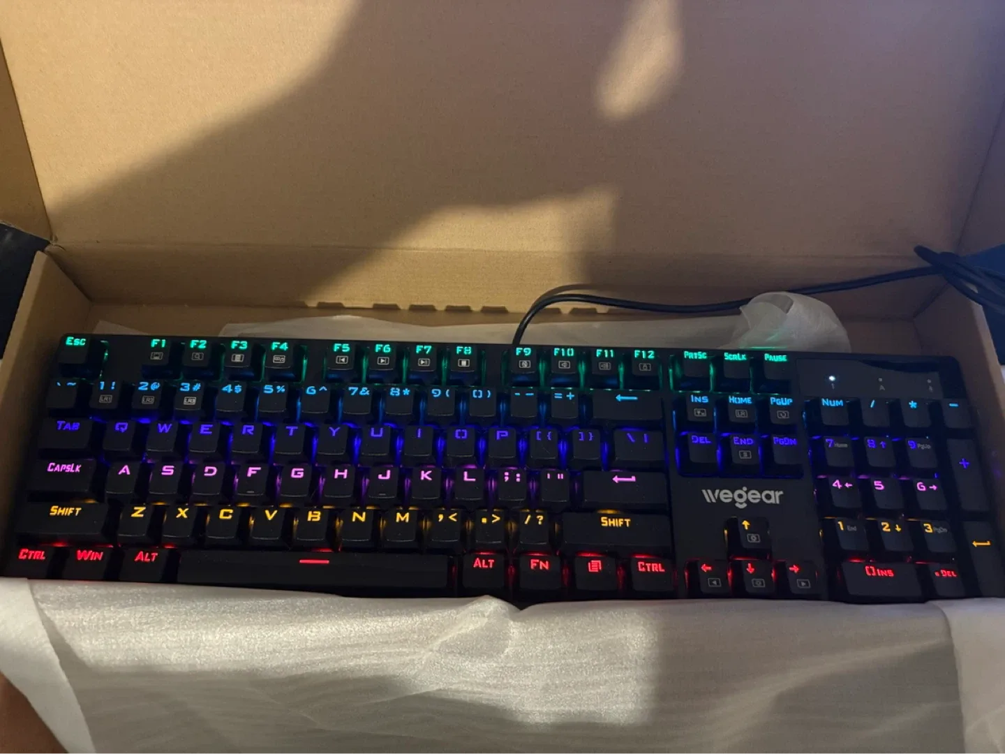 New Wegear CK1 Mechanical Keyboard - Black with blue switches thumbnail