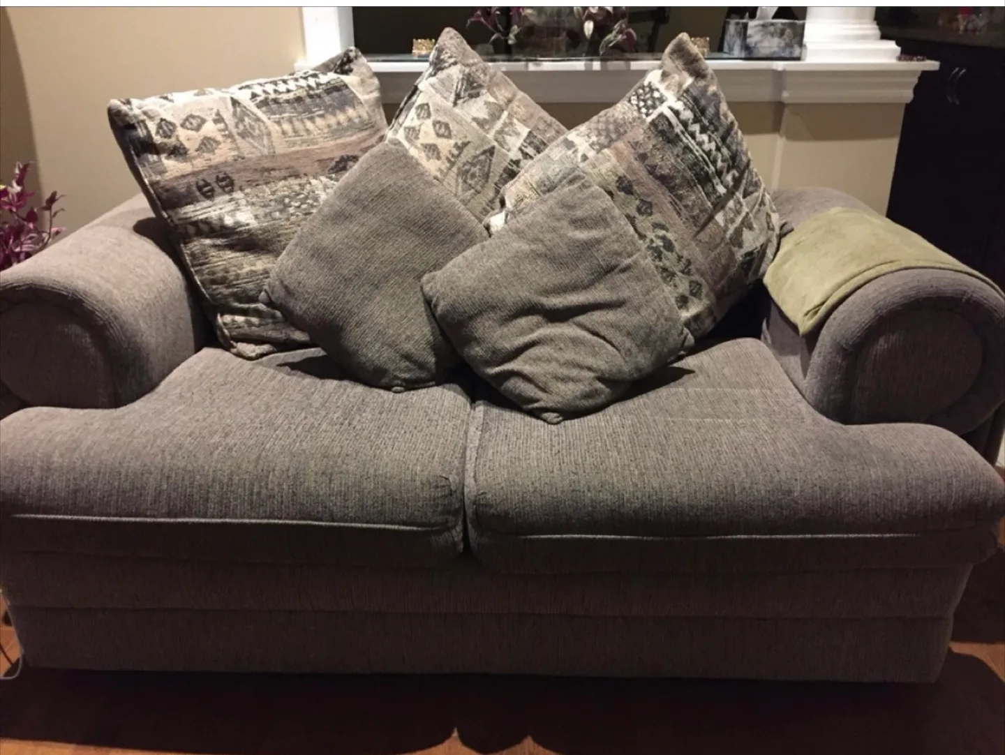 Sofa set 3 pcs. thumbnail