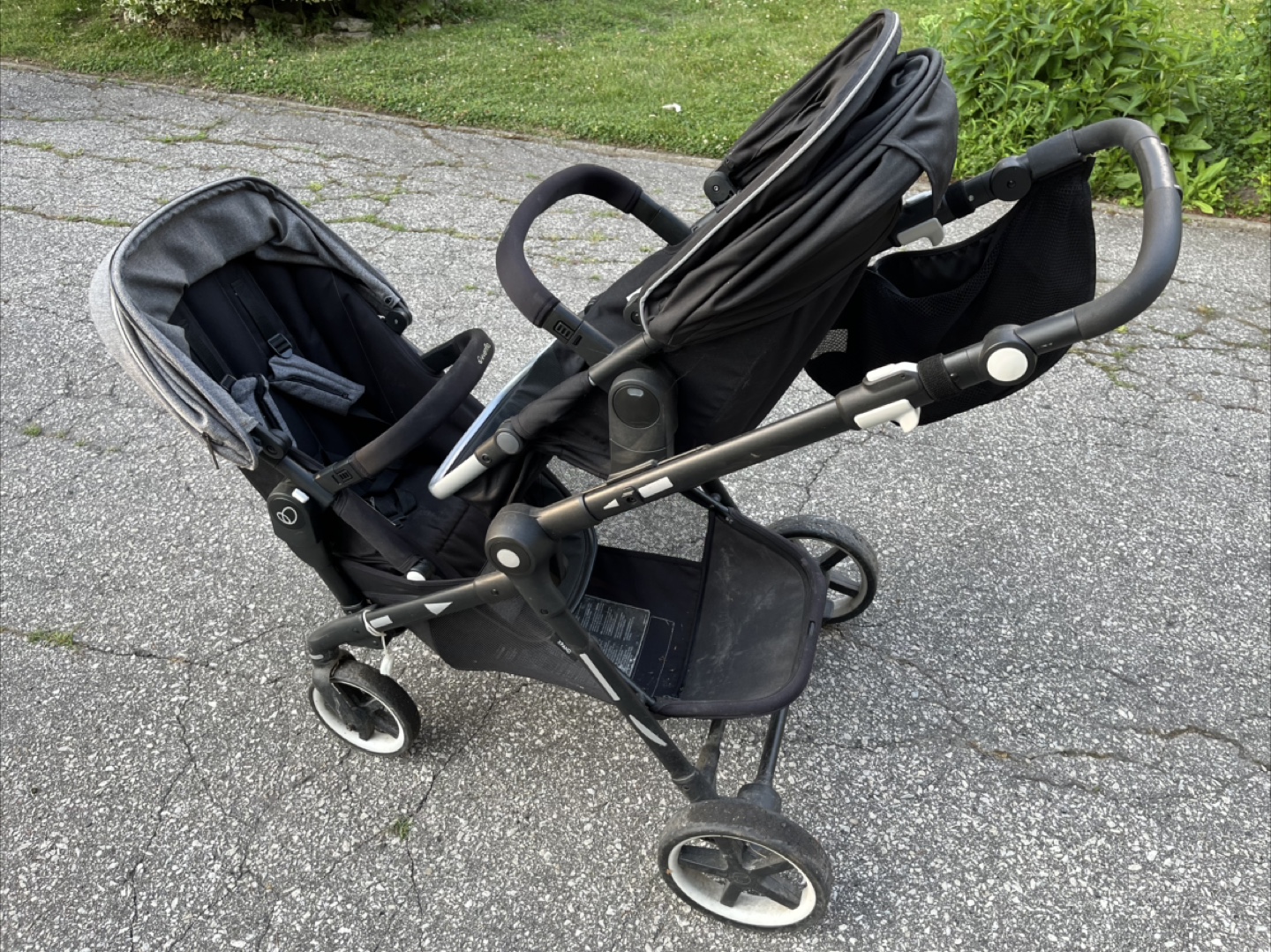 Evenflo Pivot Xpand Double Stroller - photo 3
