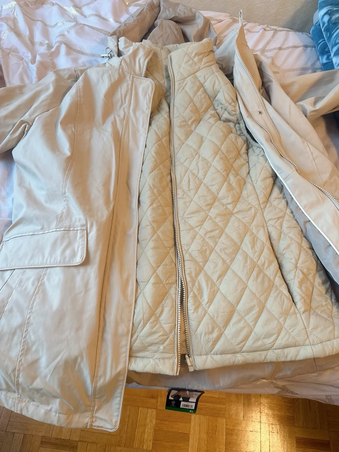 Lands' End XL Beige Jacket image indicator(2)