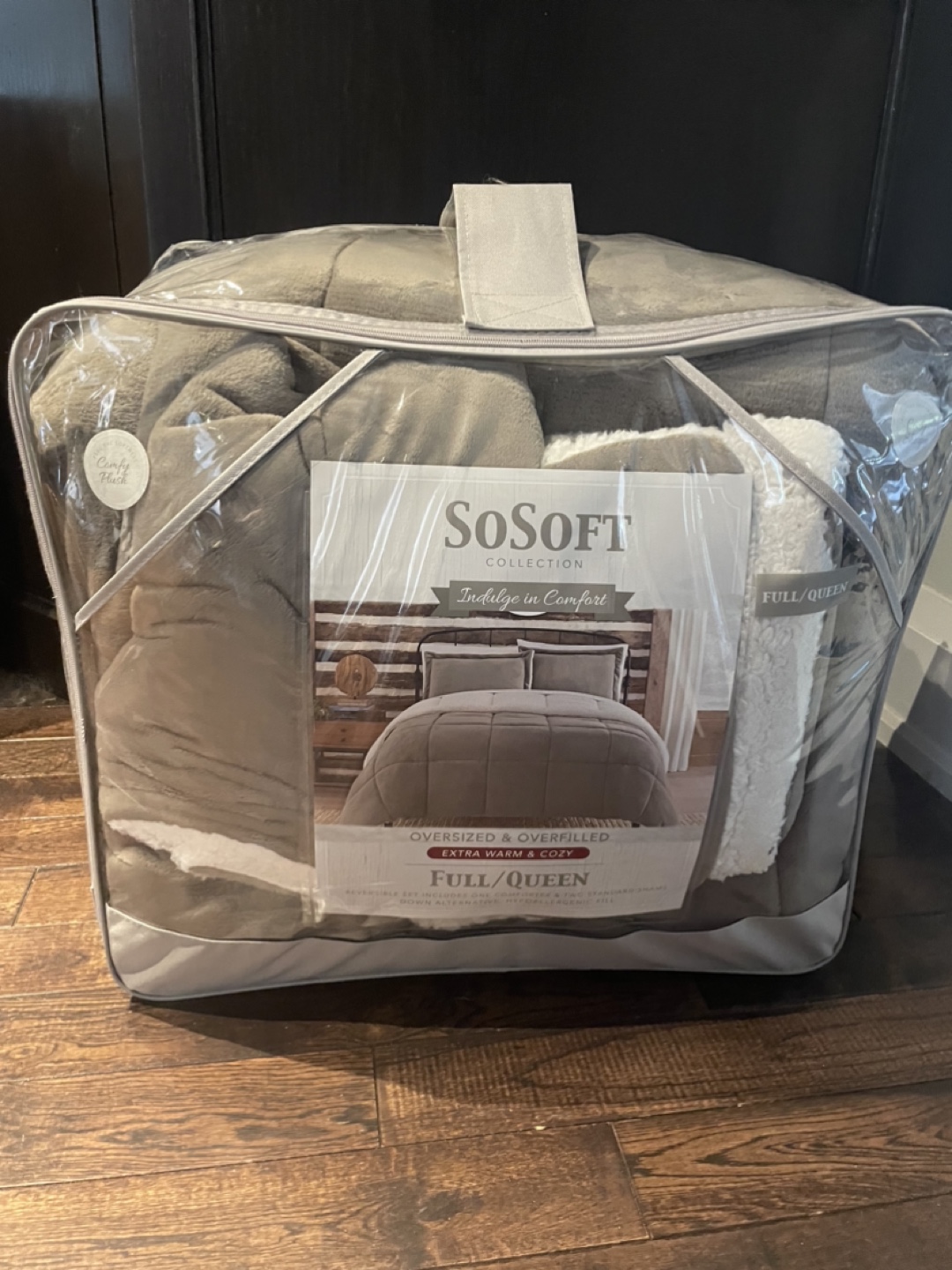 New SoSoft Collection Full/Queen Comforter Set - photo 2