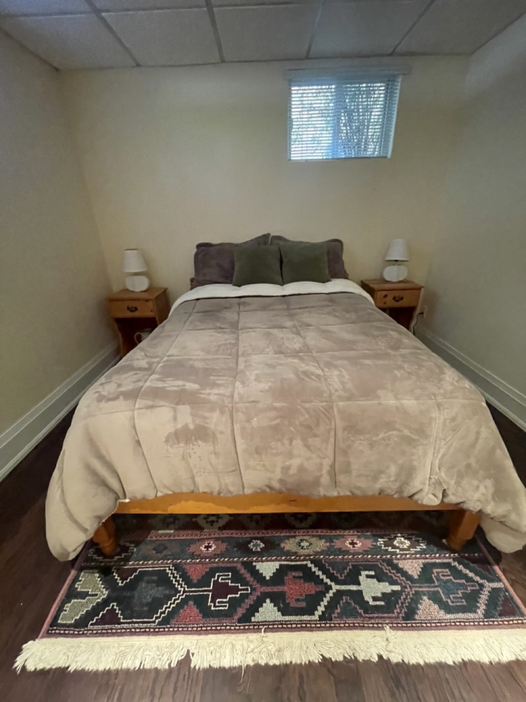 New SoSoft Collection Full/Queen Comforter Set