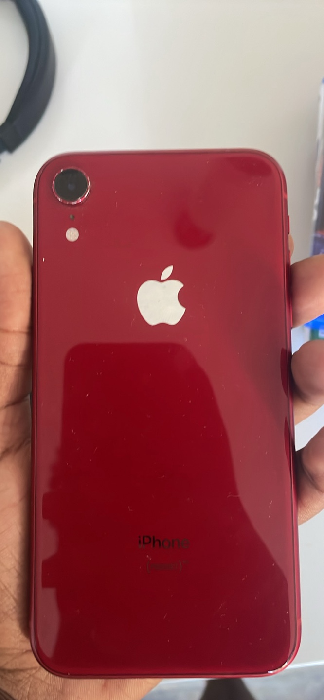iPhone XR - Red