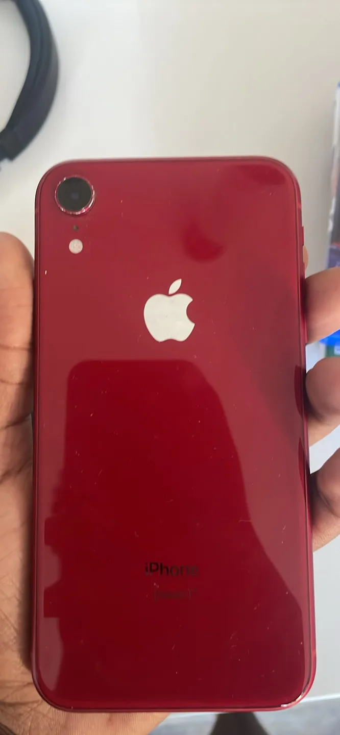 iPhone XR - Red