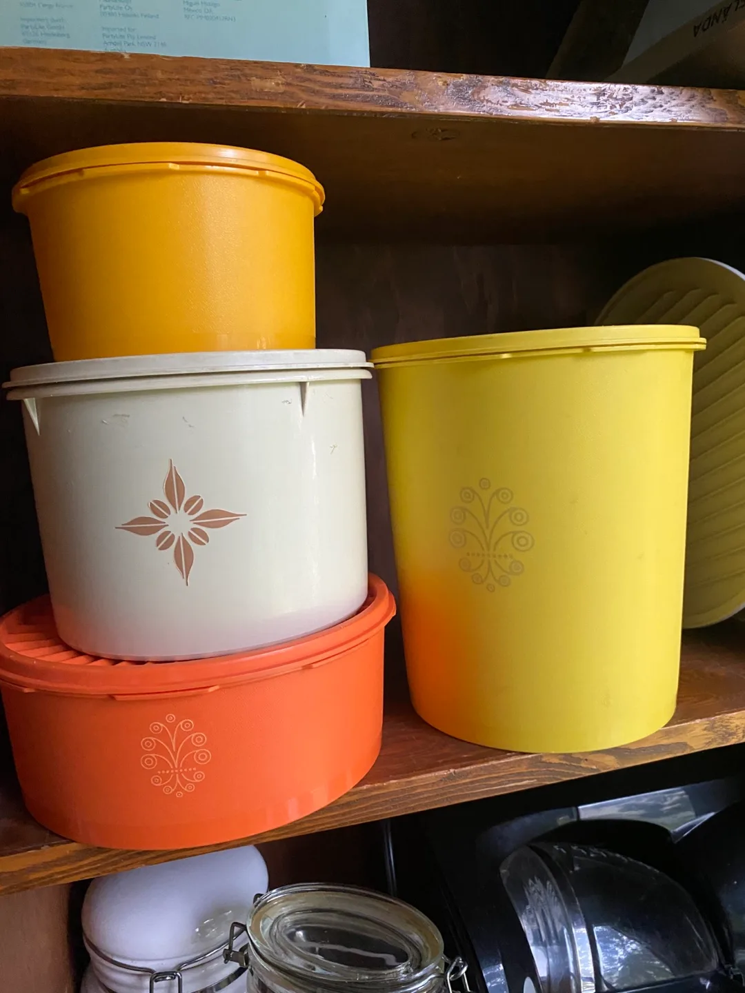 Vintage Tupperware Set - Orange, Yellow, White thumbnail