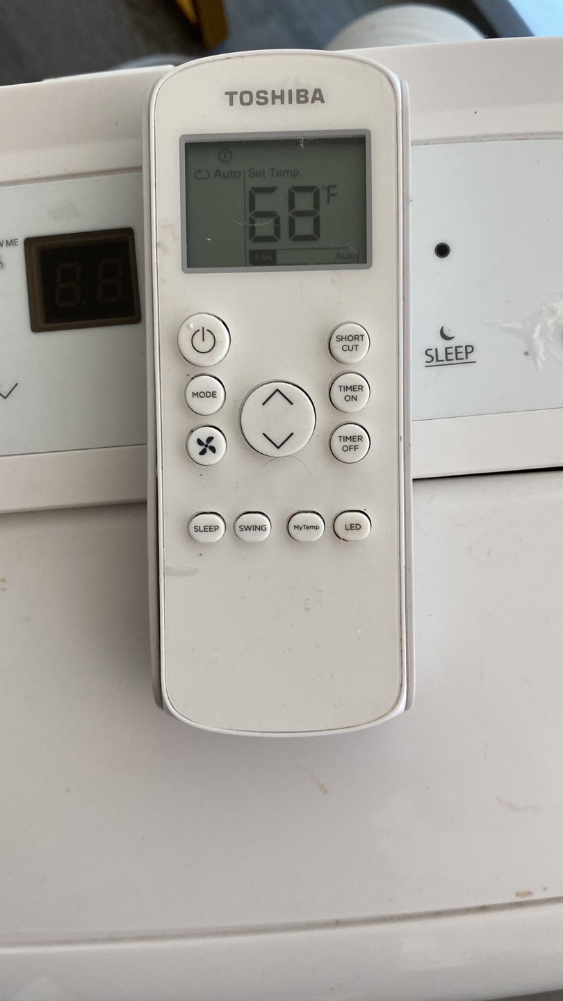 Toshiba Portable Air Conditioner RAC-PD1213CWRU - photo 2