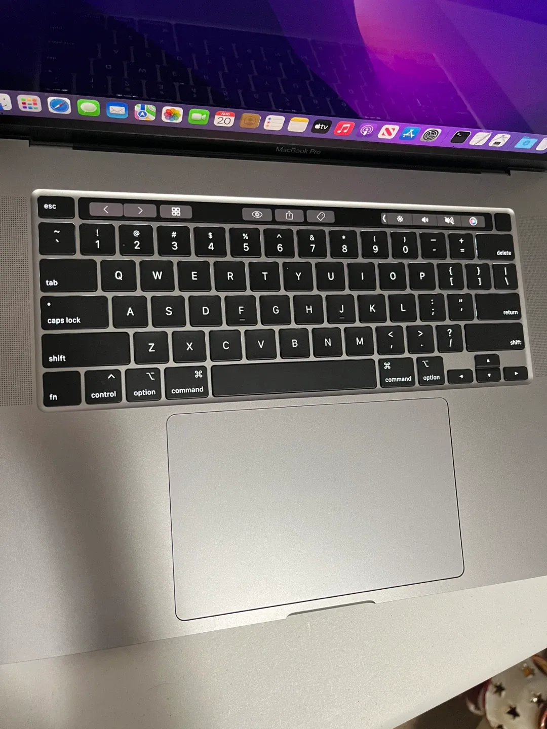 Apple Macbook Pro 16" 2019 -64G B RAM - 512gb image indicator(9)