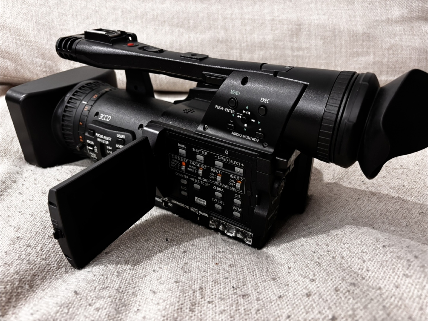 Panasonic AG-HMC150P – Kit Complet – Excellent état - photo 2