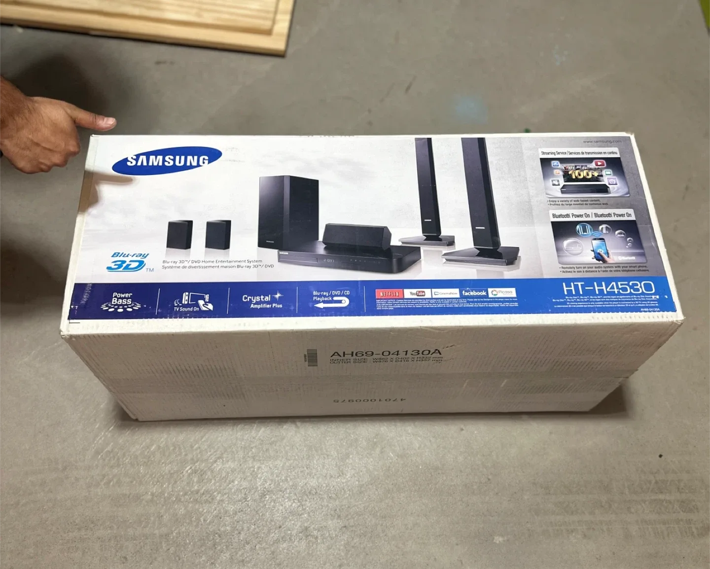 Samsung HT-H4530 Blu-ray 3D Home Entertainment System thumbnail