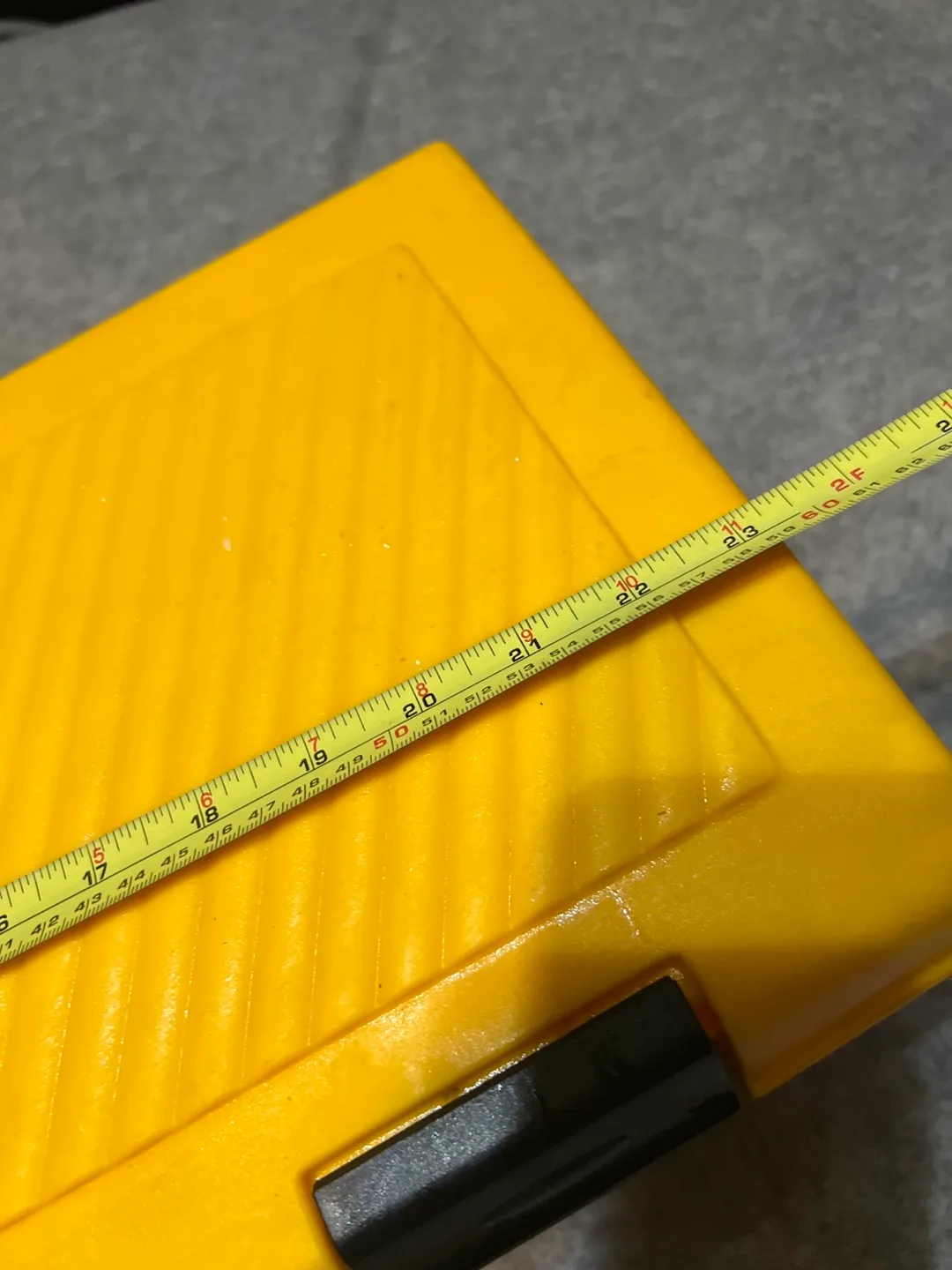 Rubbermaid Yellow Storage Box - 24 inch image indicator(2)