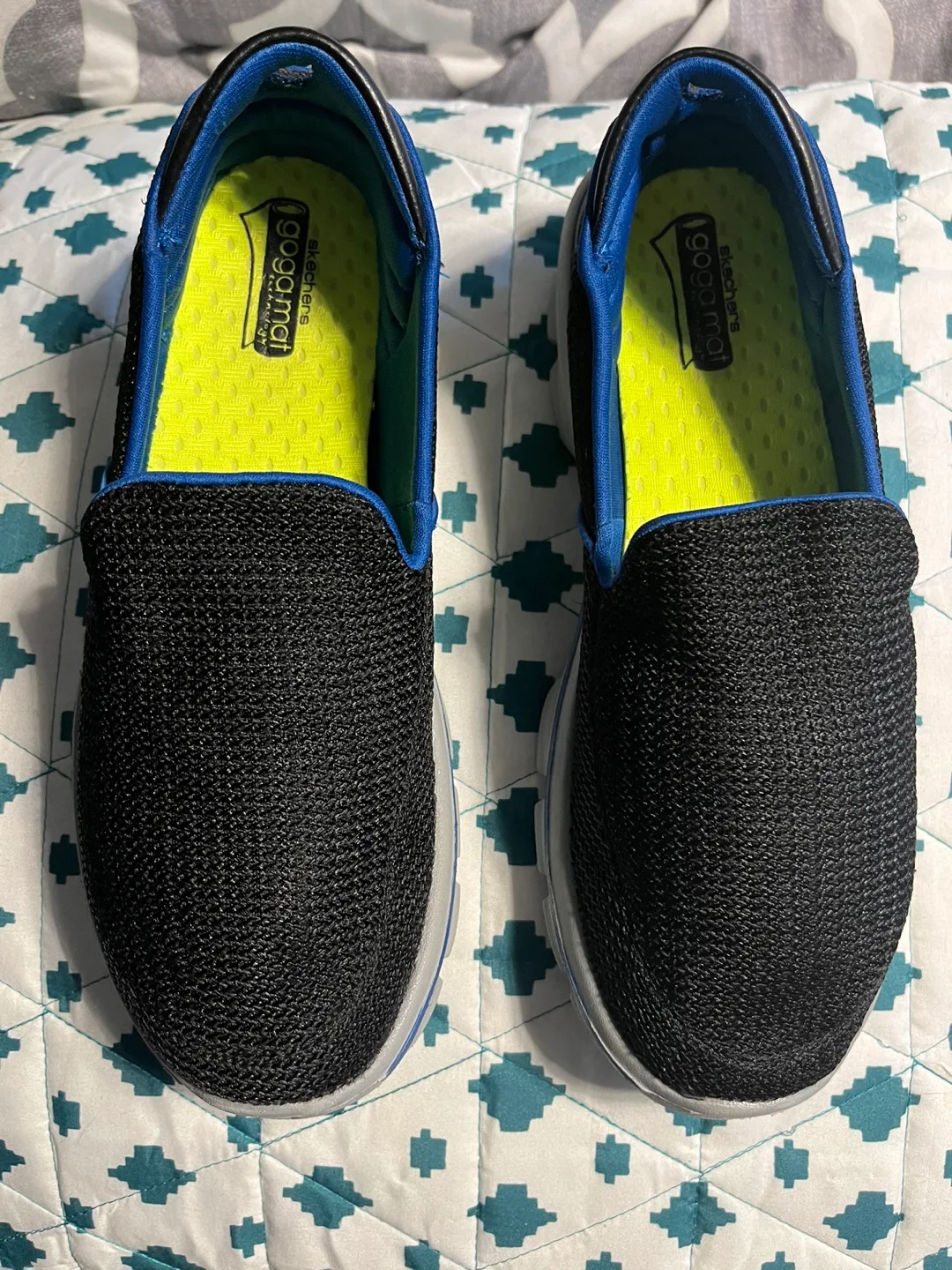 New condition Kids Skechers Go Go Max athletic shoes image indicator(2)