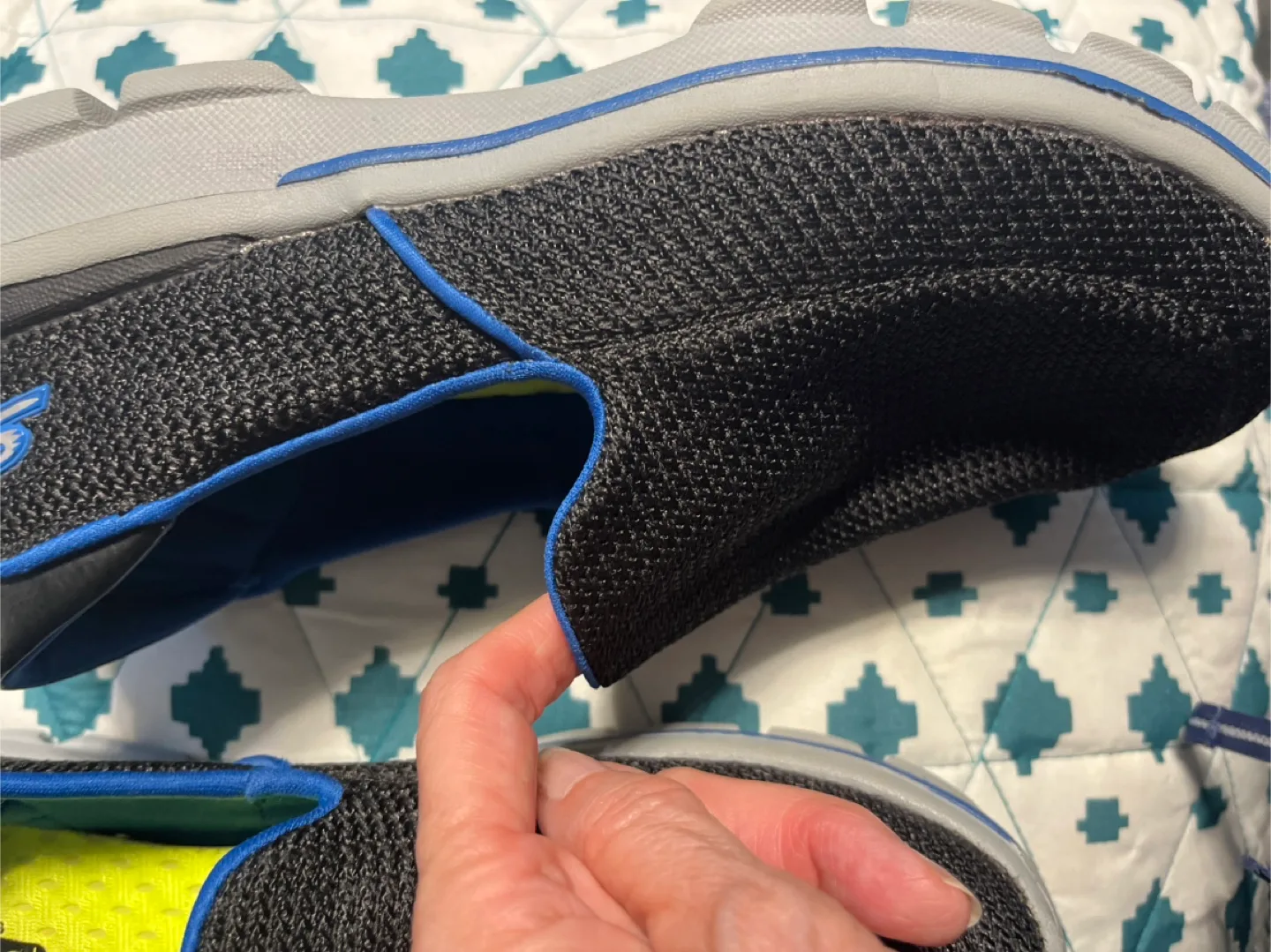 New condition Kids Skechers Go Go Max athletic shoes image indicator(7)