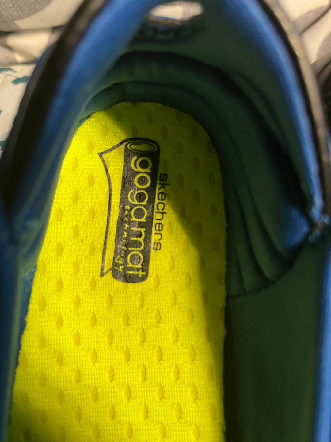 New condition Kids Skechers Go Go Max athletic shoes image indicator(6)