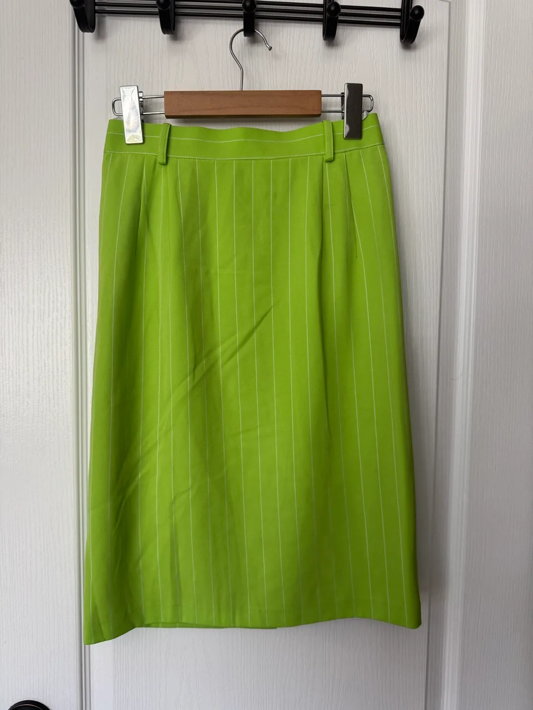 Vintage 1990s Giorgio Narjani Green Skirt and Belt size S thumbnail