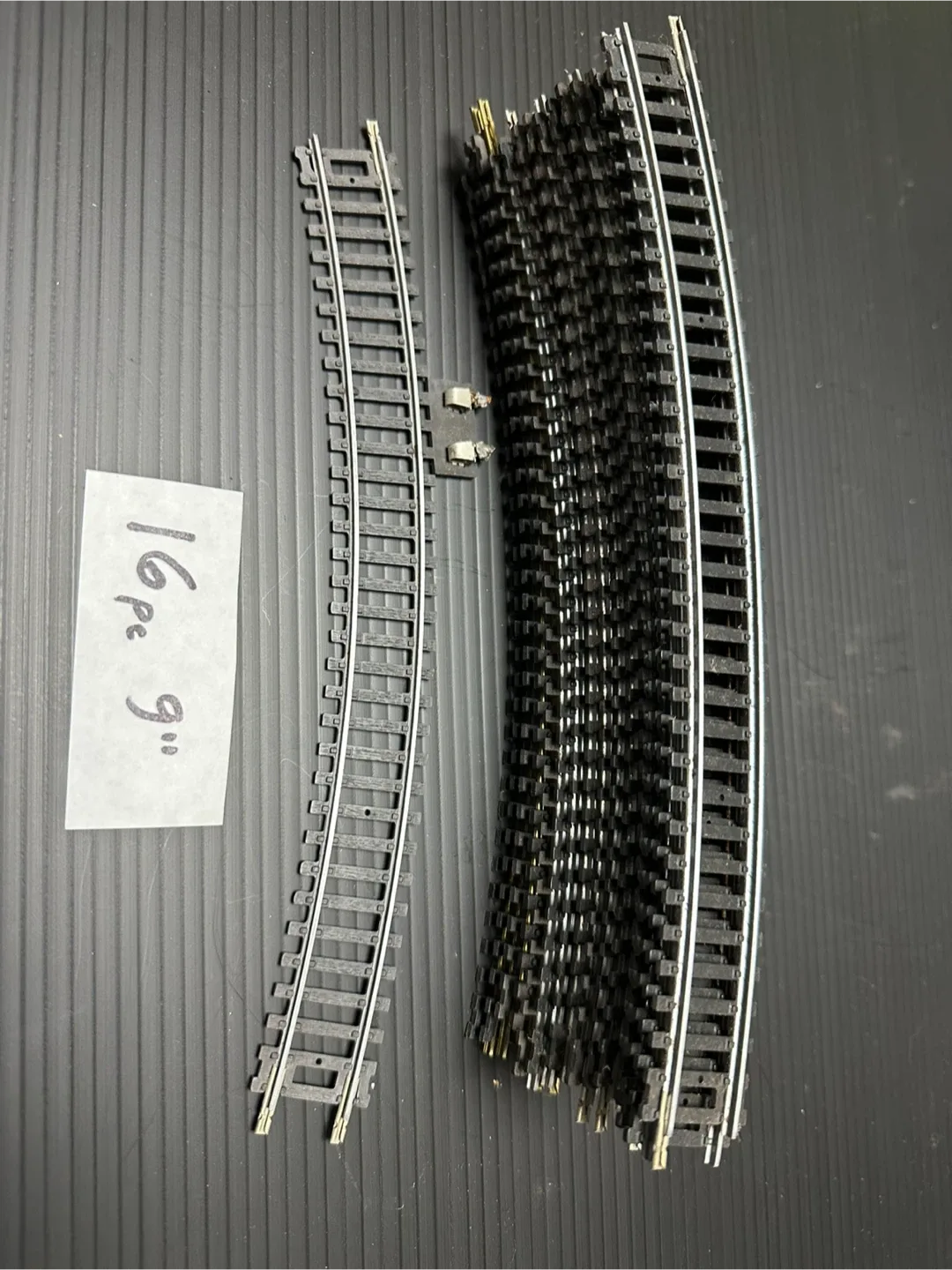 Model Train set with Tracks image indicator(3)