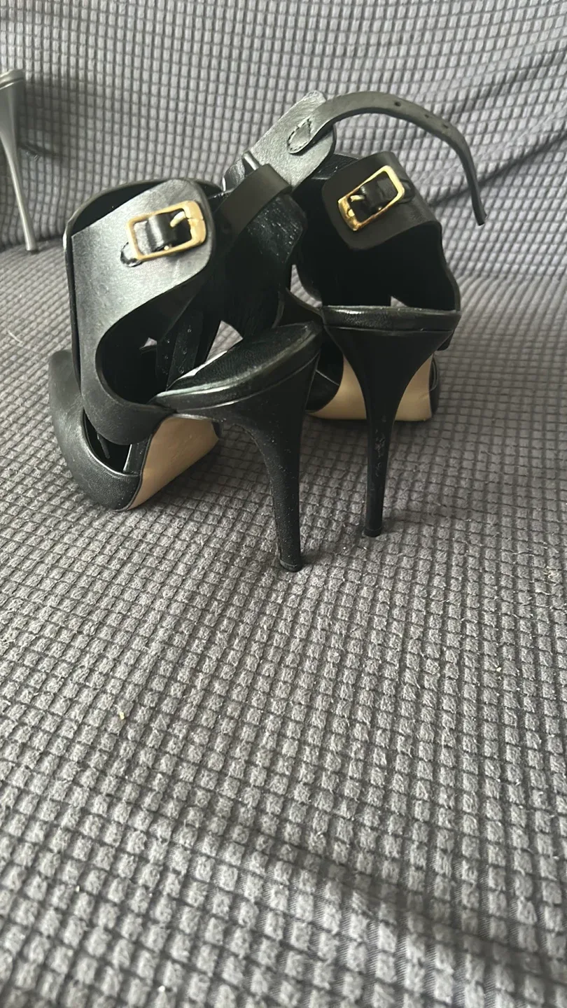Giampaolo Viozzi Black Heels Size 8 image indicator(2)