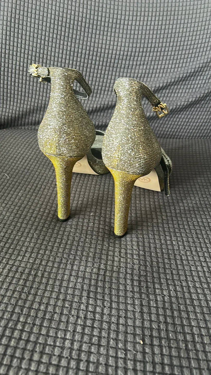 Michael Kors Gold Glitter Heels - Size 7.5M image indicator(4)