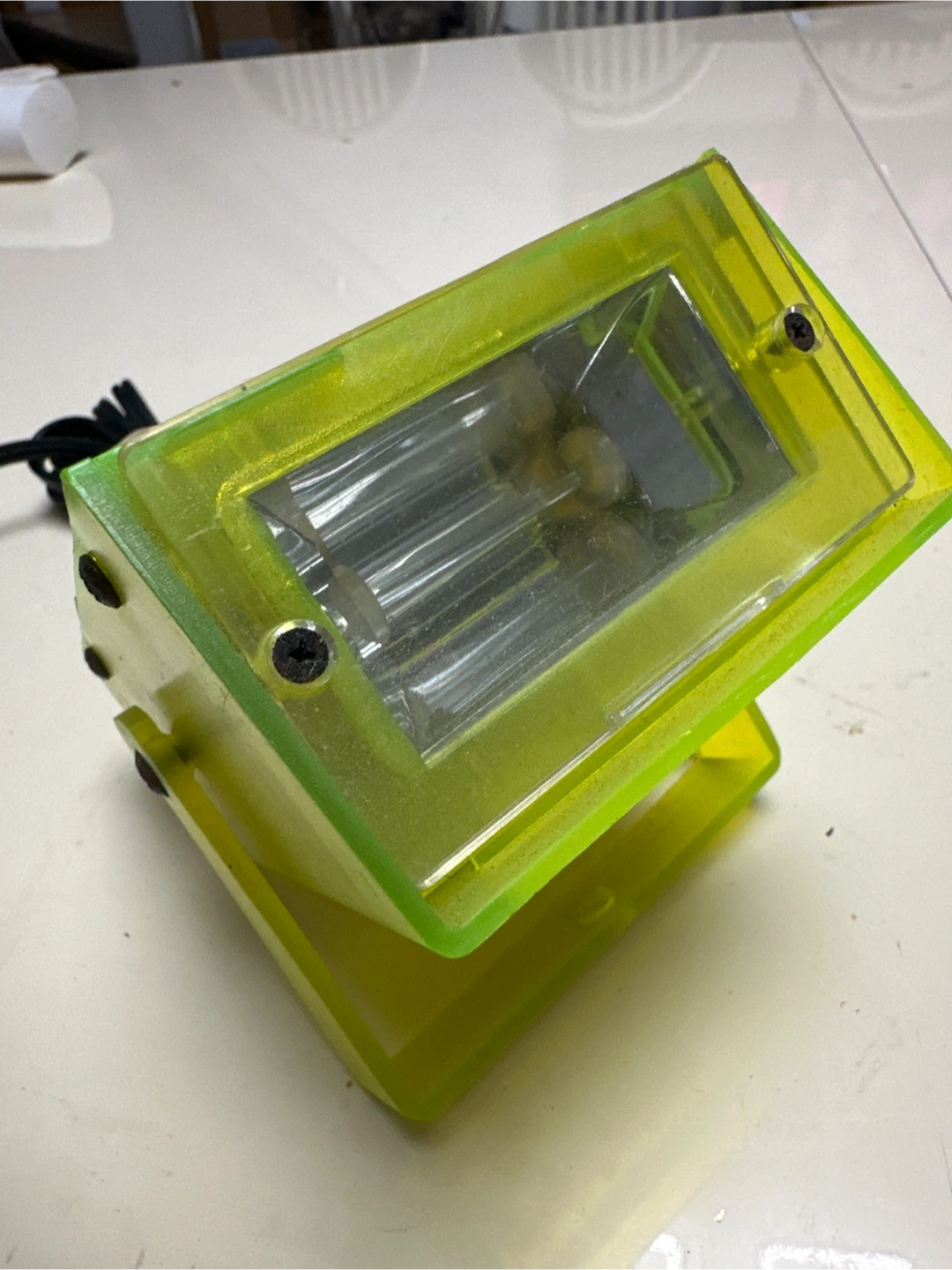 Mini Strobe Light Model 1822 - Yellow - photo 3