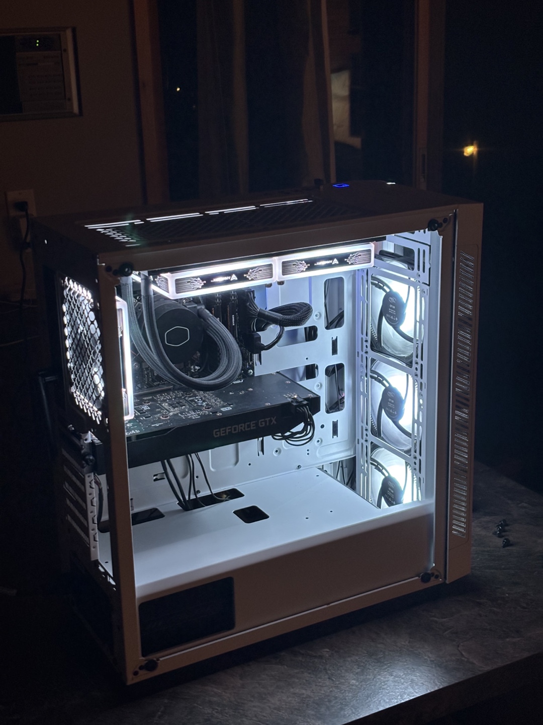 Custom RGB Gaming PC - photo 4