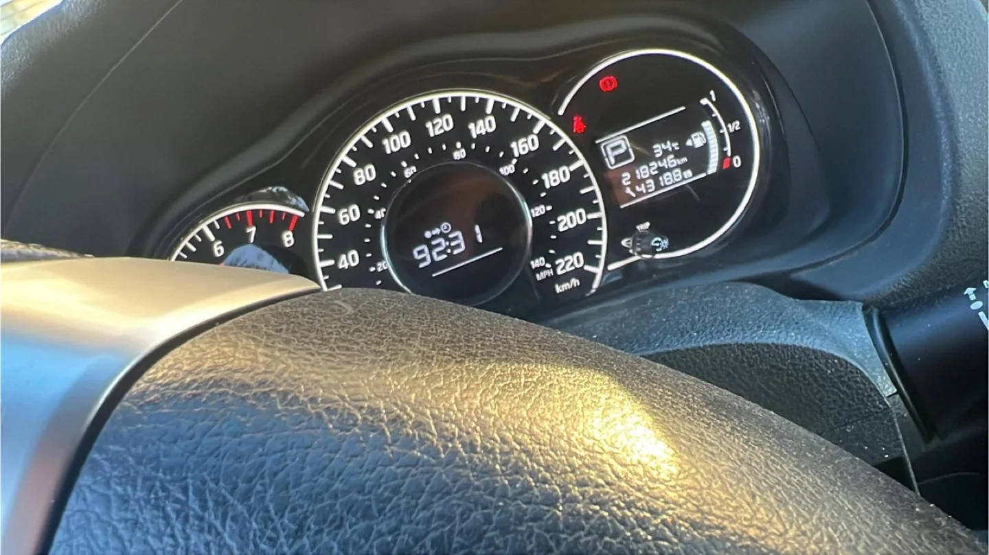 Nissan Versa Note Car 2016 image indicator(5)