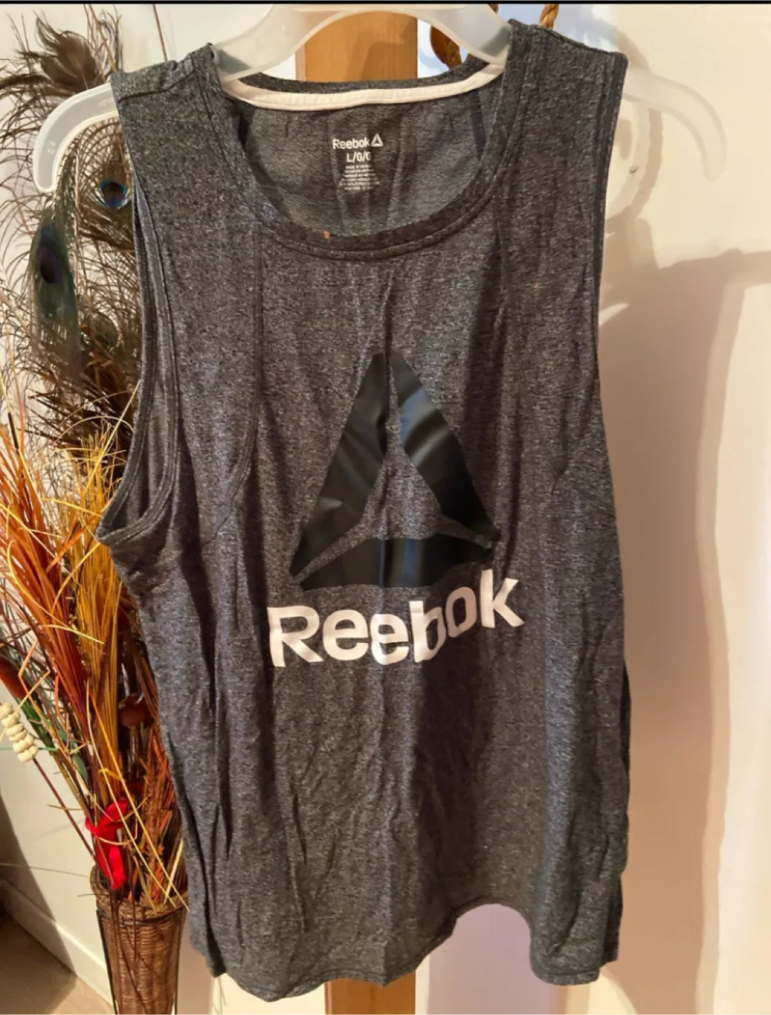 Women’s Reebok clothes szL image indicator(3)