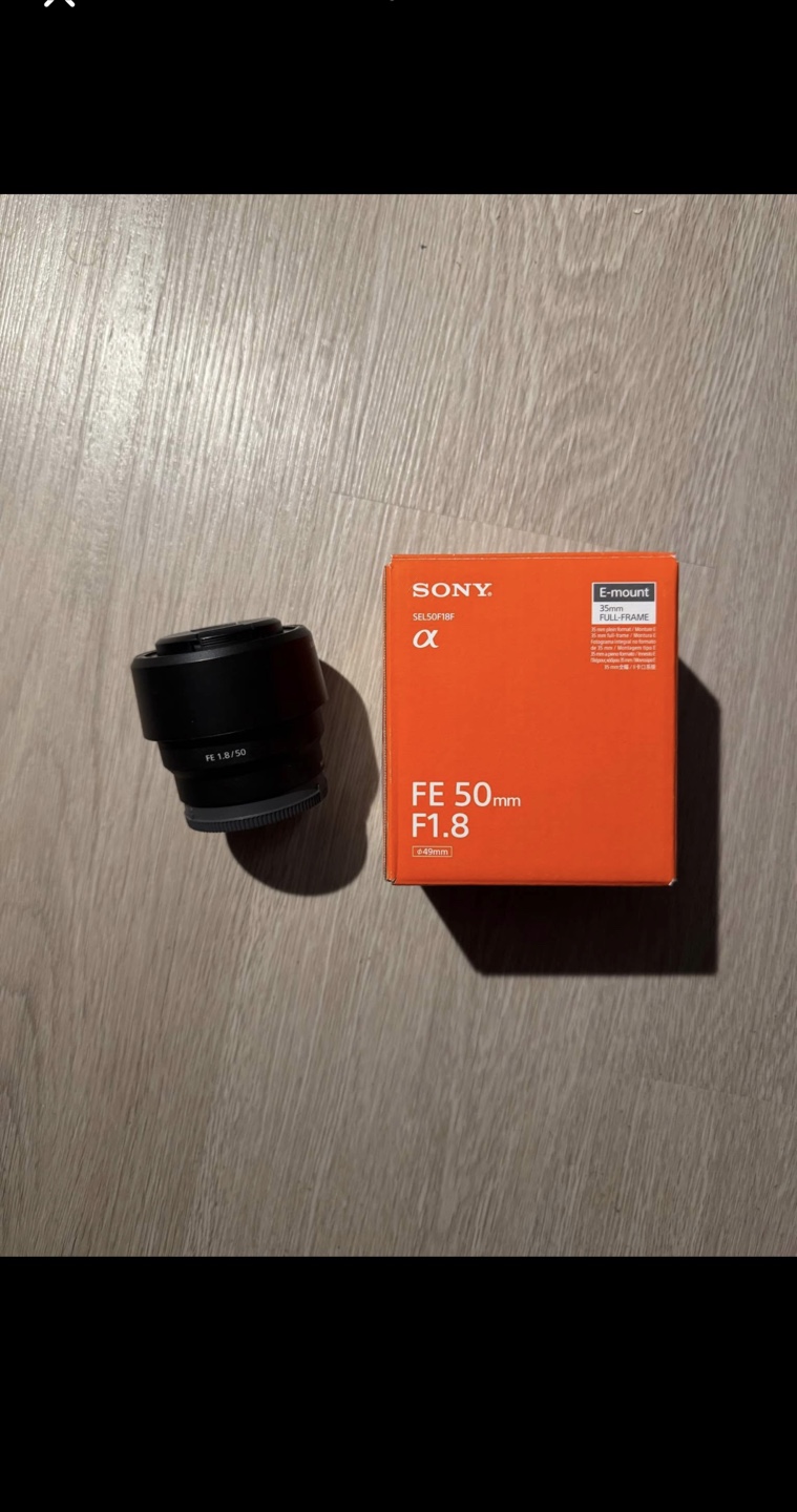 Sony FE 50mm F1.8 Lens - Like New!