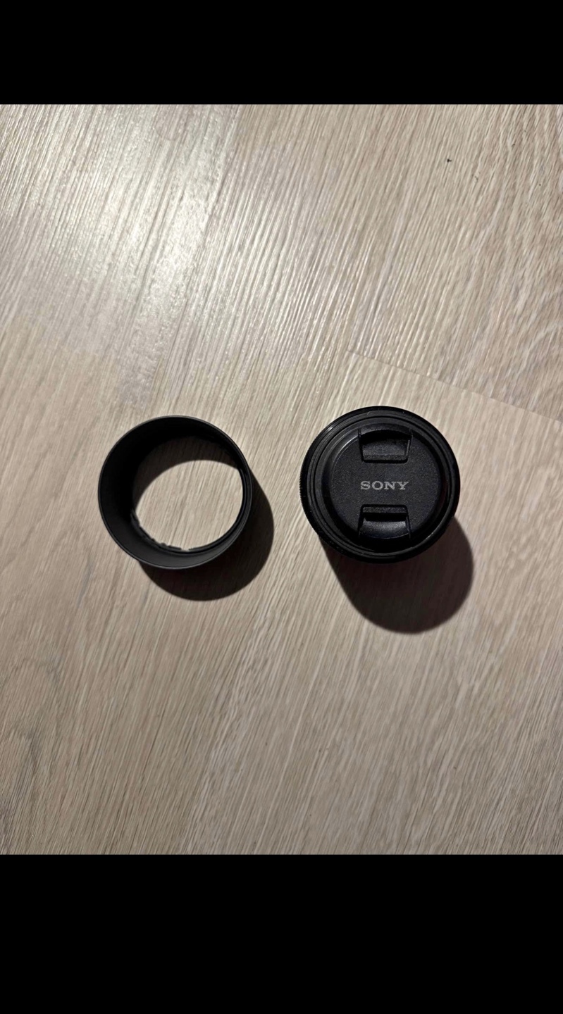 Sony FE 50mm F1.8 Lens - Like New! - photo 2