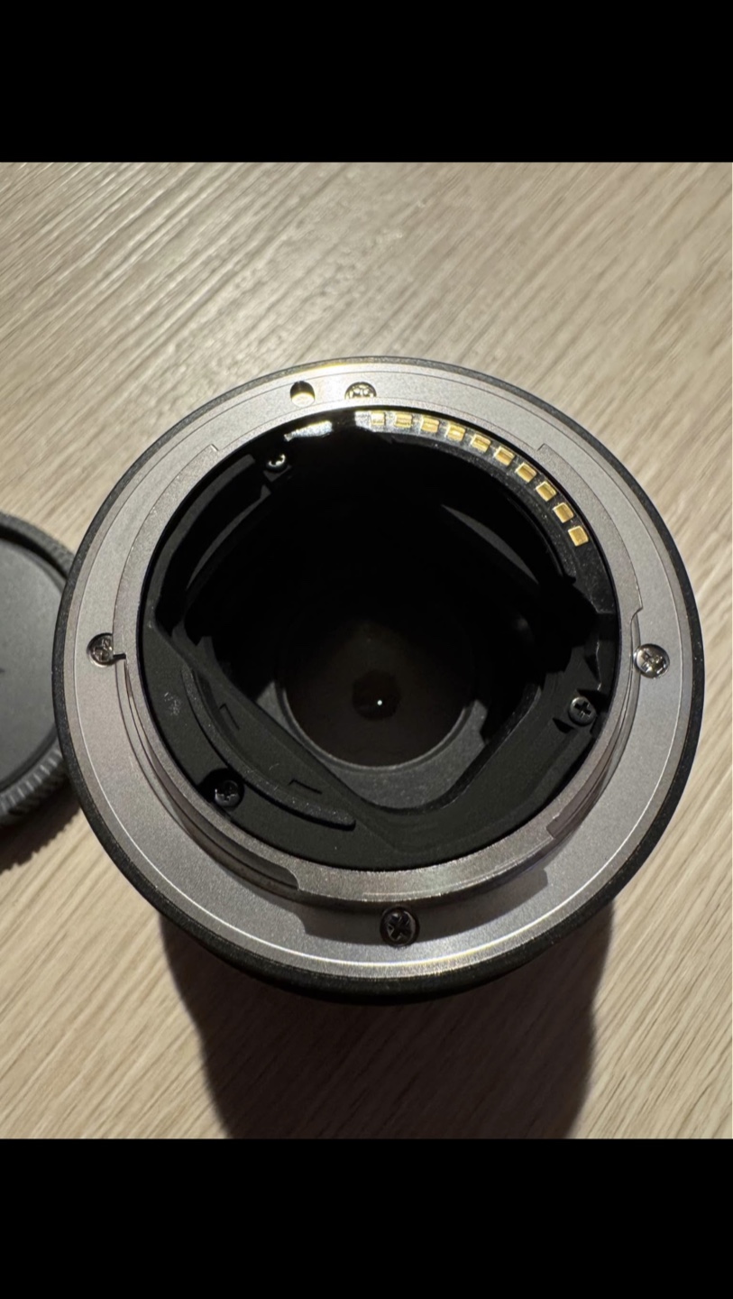 Sony FE 50mm F1.8 Lens - Like New! - photo 4
