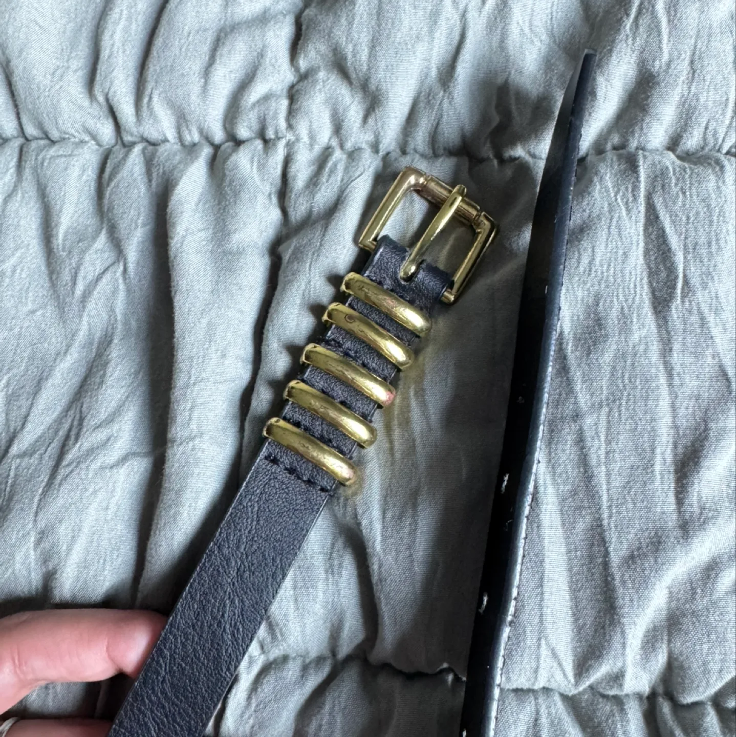 Black and Gold Belt image indicator(2)