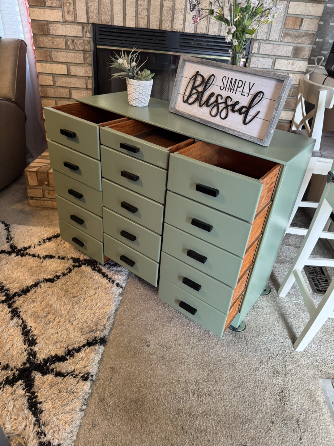 ✨✨GORGEOUS Green Dresser with 15 Drawers✨✨ - photo 4