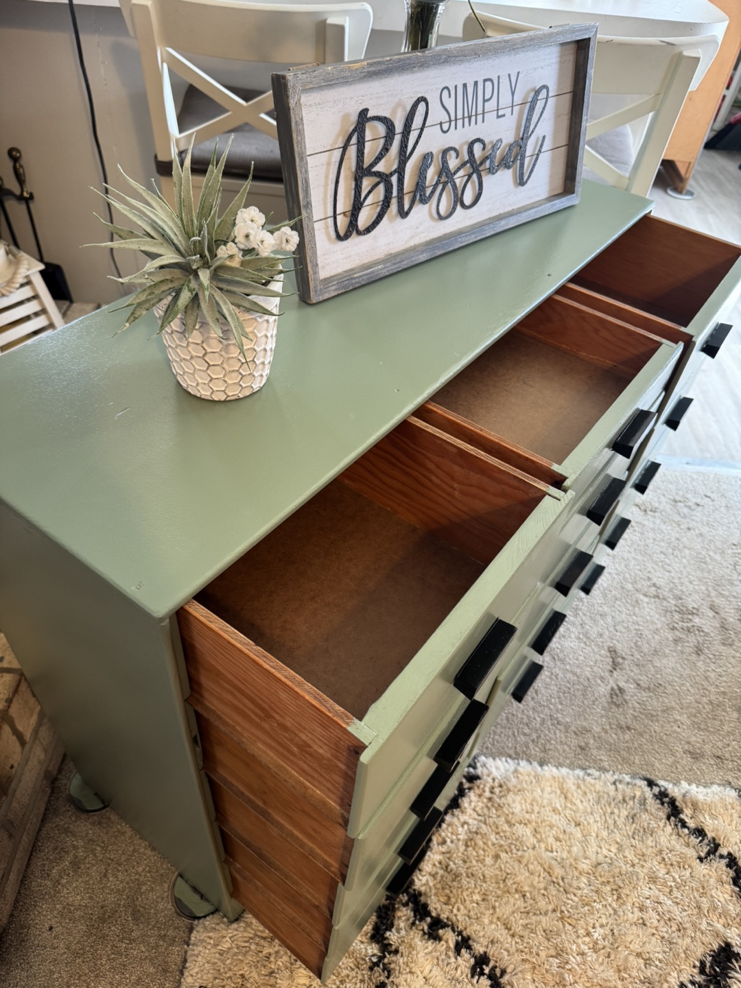✨✨GORGEOUS Green Dresser with 15 Drawers✨✨ - photo 5