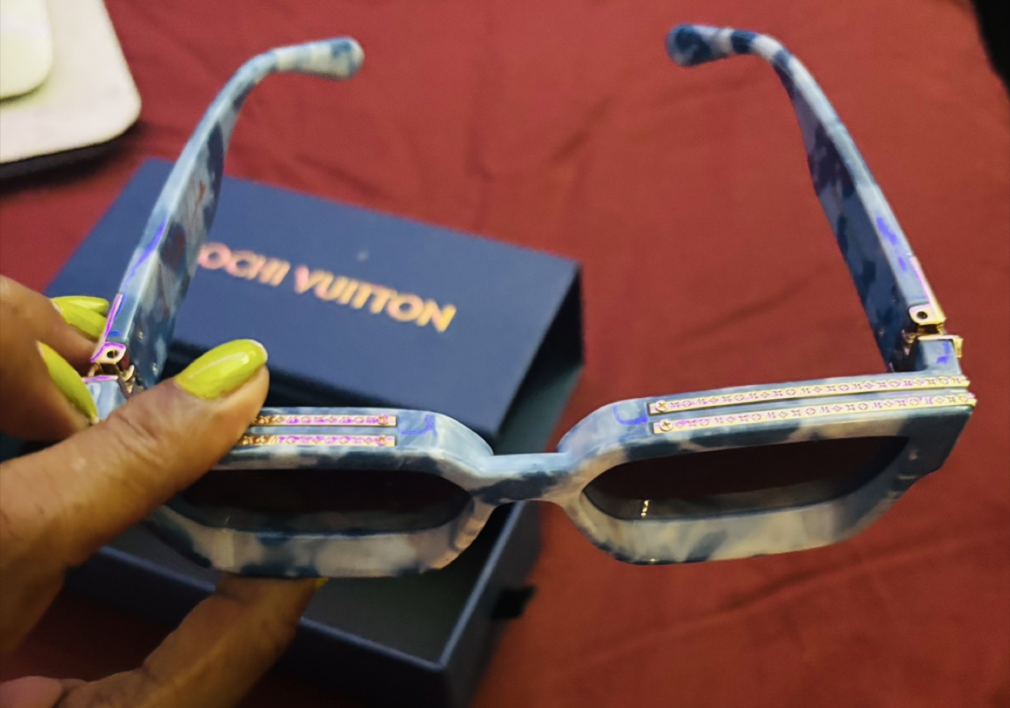 Mochi Vuitton Blue/White Sunglasses w/ Box - photo 5