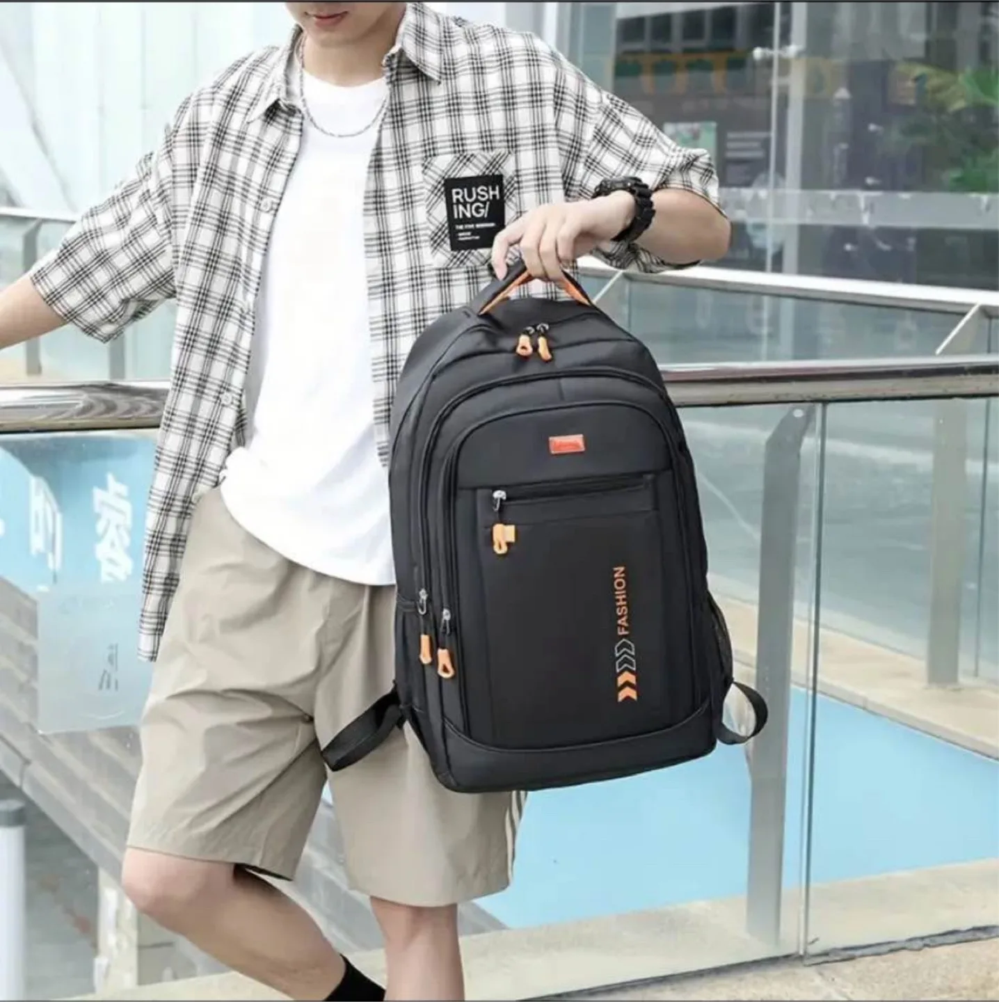 A Versatile And Spacious Casual Backpack for Both Men And Women, image indicator(7)