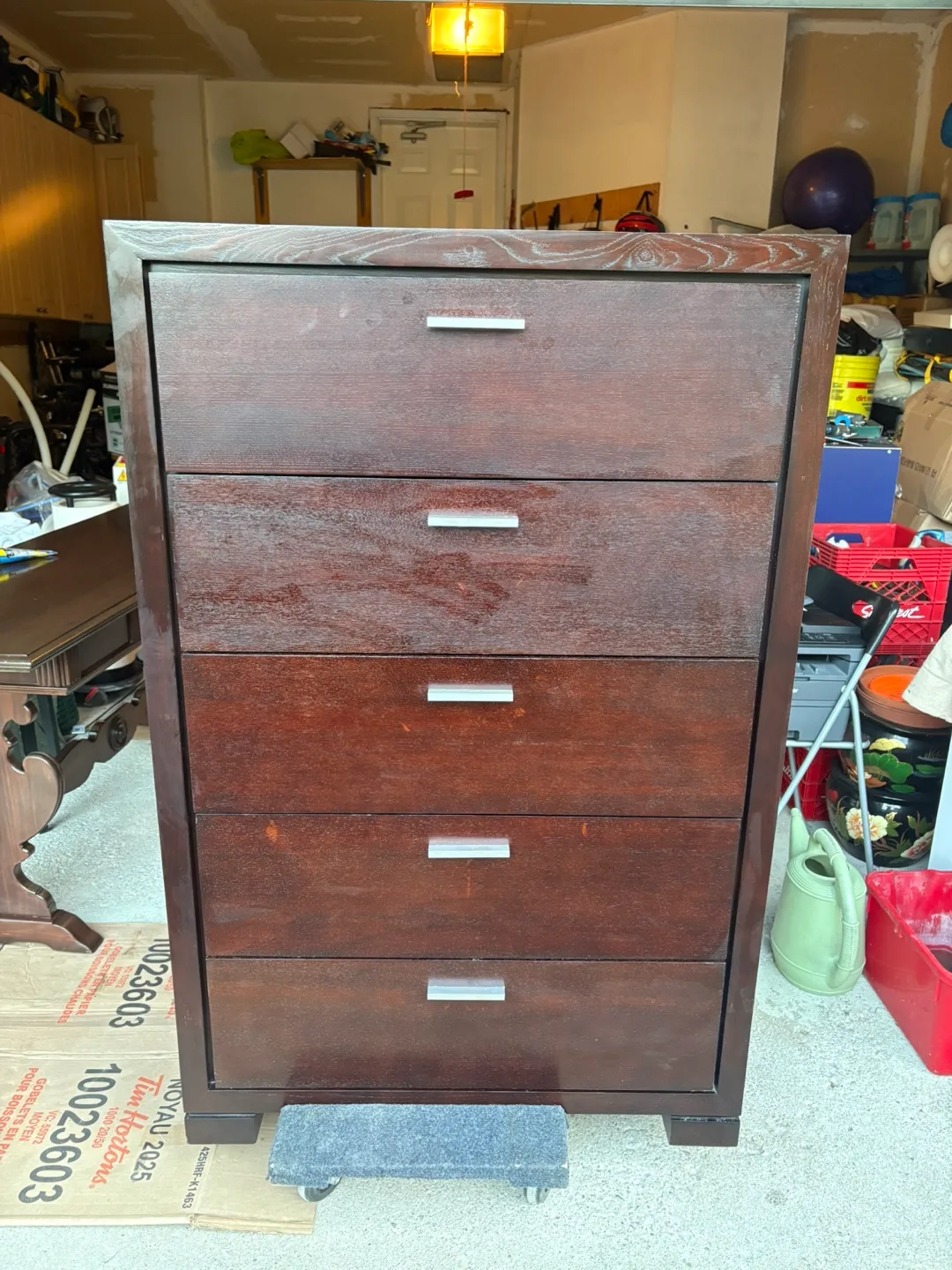 Dark Wood 5-Drawer Dresser image indicator(3)