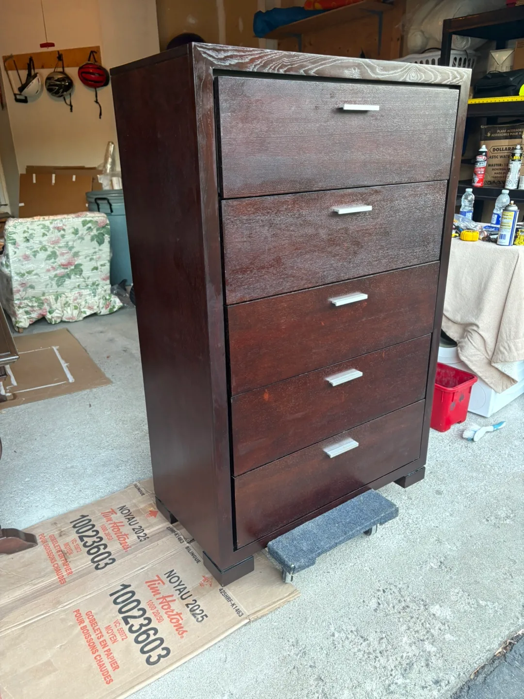 Dark Wood 5-Drawer Dresser