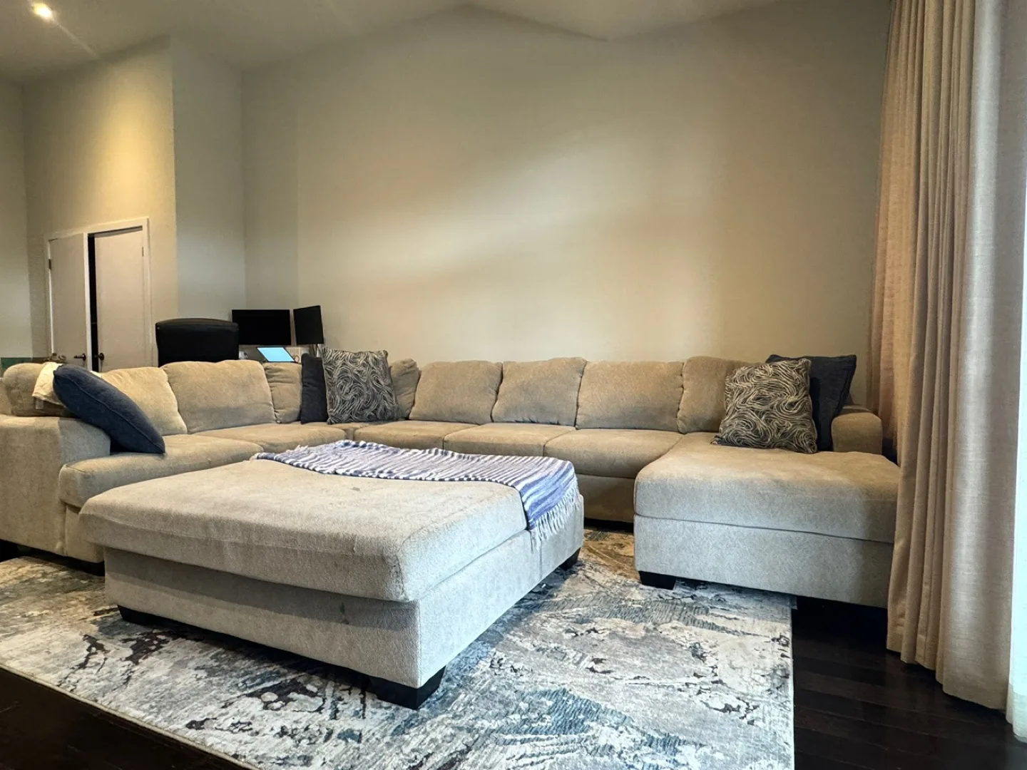 Beige Sectional Sofa with Ottoman image indicator(5)