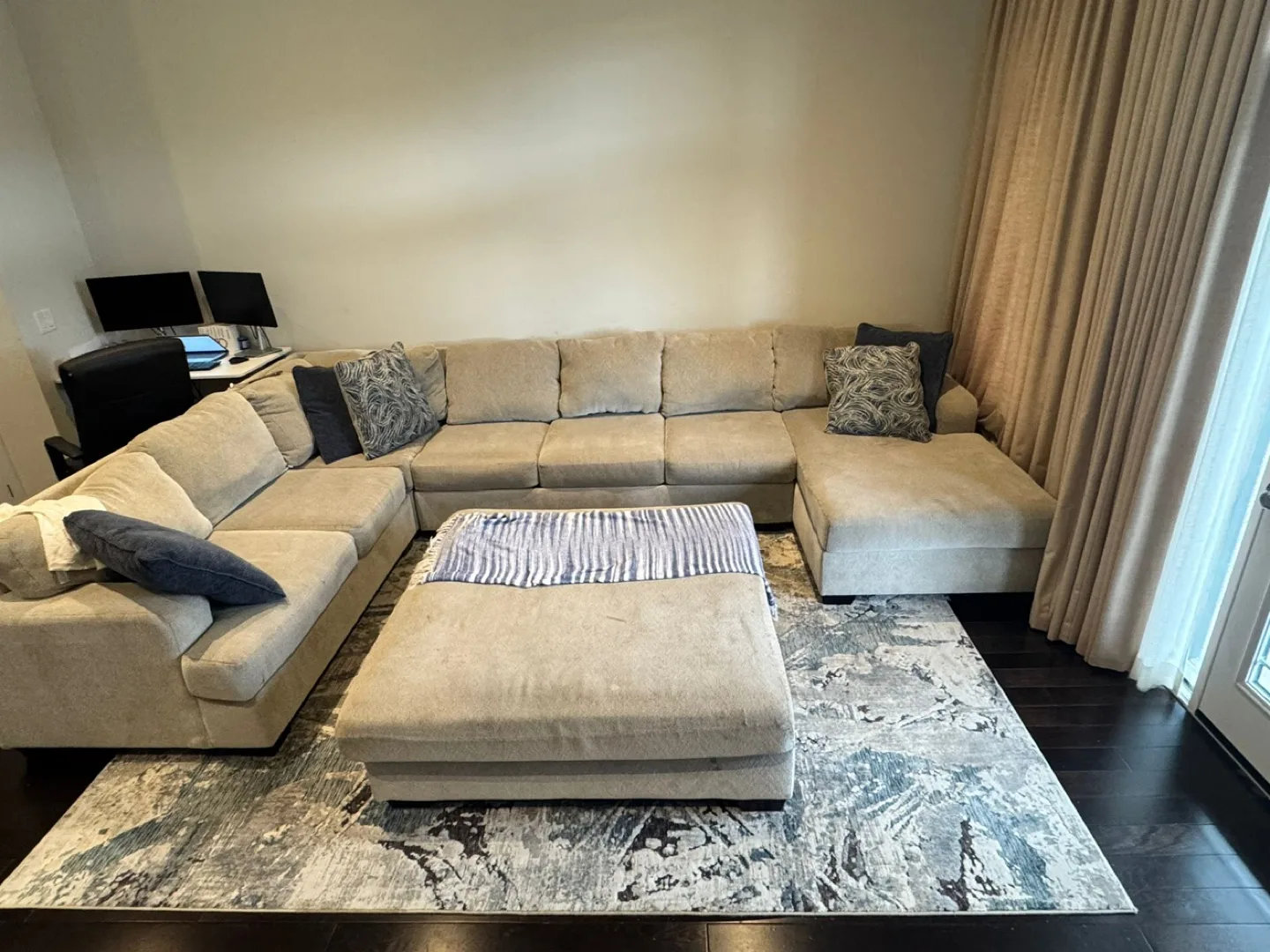 Beige Sectional Sofa with Ottoman image indicator(4)